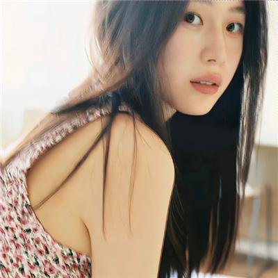 蒙娜丽莎与血月亮